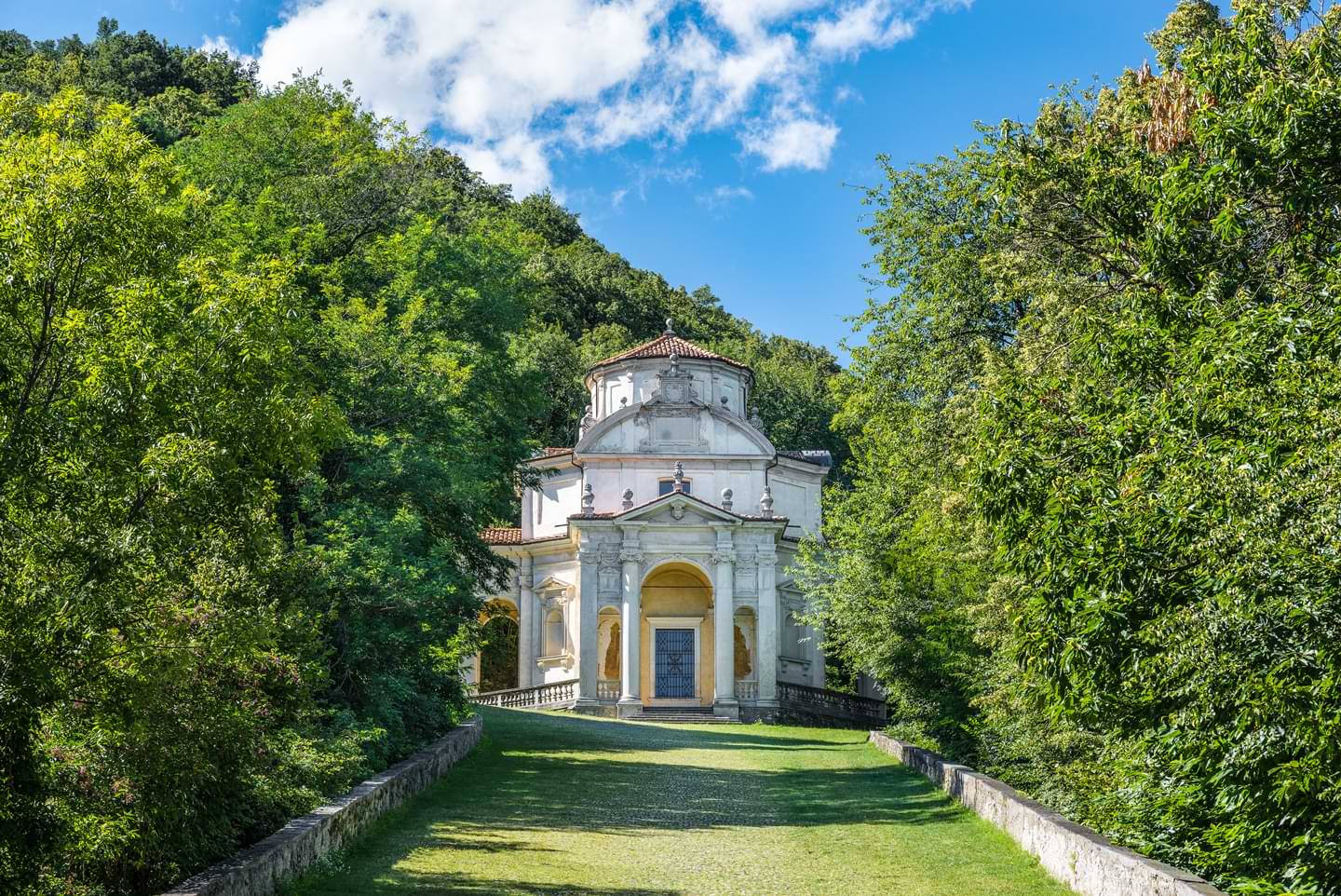 italy-sacred-mountain-chapel-varese
