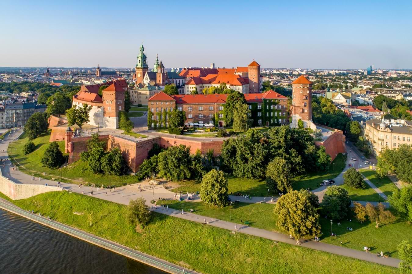 poland-wawel-castle-and-cathedral-krakow