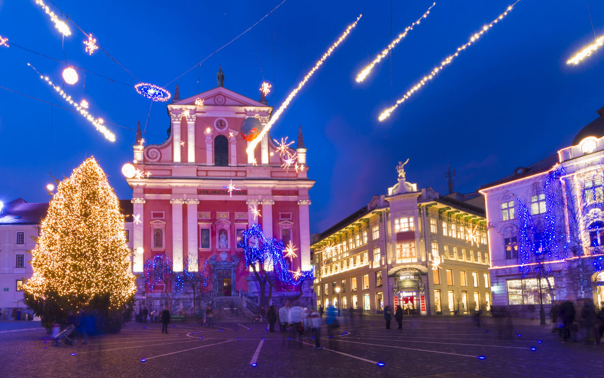 Best christmas markets in europe 2025: top destinations & festive dates 16 Image