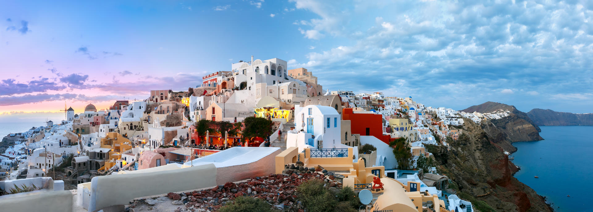 Discover Santorini: Why This Greek Island Should Be Your Next Destination, image size:1920x686