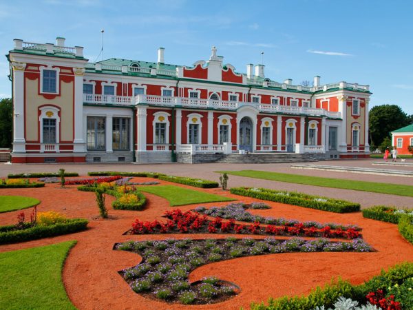estonia-kadriorg-palace-tallinn
